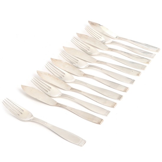 A. F. Rasmussen: Danish 20th century sterling silver fish cutlery for six people. L. 18–19.2 cm. (12)