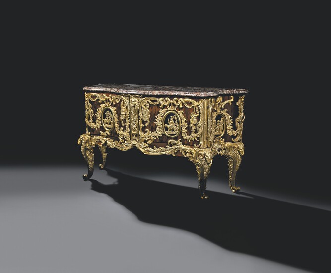 A FRENCH ORMOLU AND BLUETOLE MOUNTED KINGWOOD PARQUETRY COMMODE A VANTAUX, AFTER THE MODEL DESIGNED BY THE SLODTZ BROTHERS AND EXECUTED BY ANTOINE GAUDREAUX, LATE 19TH CENTURY