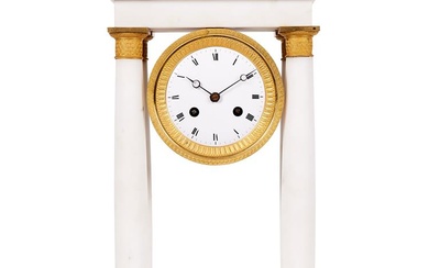 A FRENCH WHITE MARBLE AND GILT METAL MOUNTED PORTICO MANTEL CLOCK, MID 19TH CENTURY