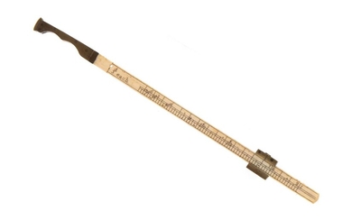 A GEORGE III IVORY AND BRASS 'STEEL-YARD' COIN SCALE