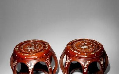 A PAIR OF CHINESE MOTHER OF PEARL INLAID WOOD BARREL-SHAPED...