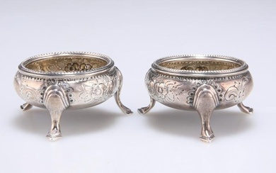 A PAIR OF LATE VICTORIAN SILVER OPEN SALTS