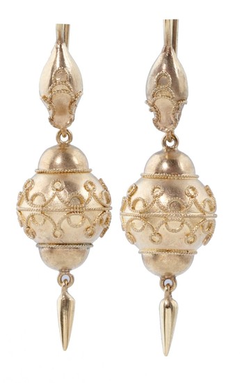 A PAIR OF VICTORIAN GOLD PENDANT EARRINGS, C1870 the filigre...