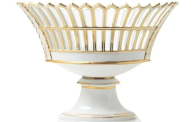 A Paris Porcelain Reticulated Center Bowl