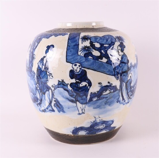 (-), A blue/white porcelain vase, China, early 20th...