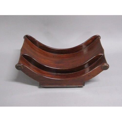 A late Georgian mahogany two compartment cheese coaster, 43c...