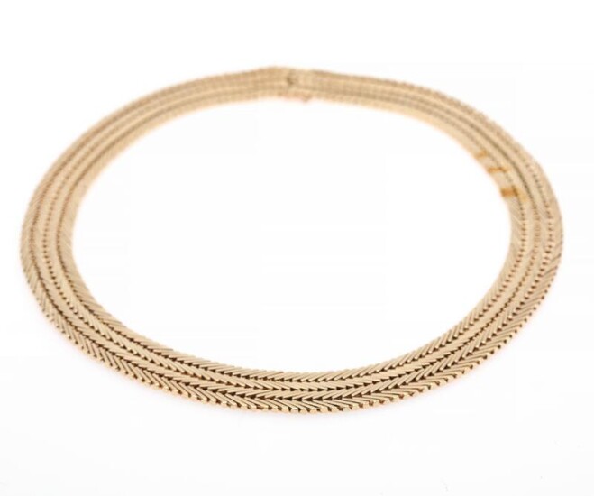 SOLD. A necklace of 14k gold. Weight app. 107 g. L. app. 44 cm. W. app. 1.5 cm. – Bruun Rasmussen Auctioneers of Fine Art