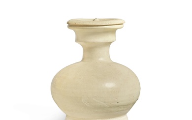 A white-glazed vase and cover, Tang dynasty | 唐 白釉蓋瓶