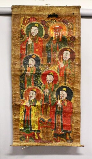 AN 18TH / 19TH CENTURY CHINESE HAND PAINTED SCROLL OF