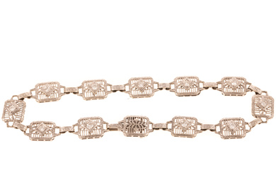 An Art Deco Filigree Diamond Link Bracelet in 14K