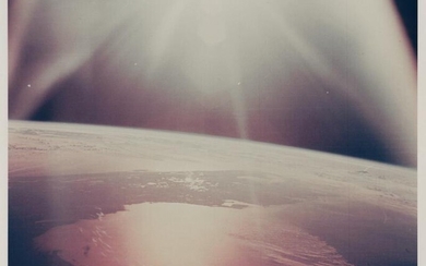 [Apollo 7] “Victory at Sea”: the famous photograph of space sunrise over...