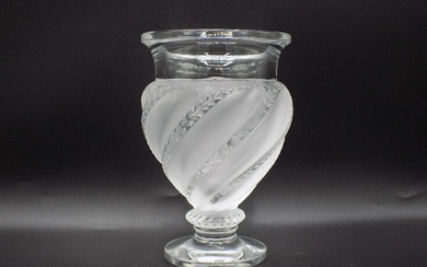 Beautiful signed Lalique art glass vase