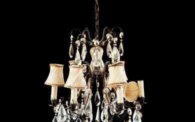 CHANDELIER with different shaped prisms, baroque style, 6 electric light points, supplied with light shades, 20th century.