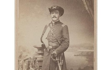 [CIVIL WAR]. CDV of Captain John Henry Howell as First Lieutenant, New York 1st Light Artillery.
