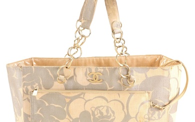 Chanel Camellia Woven Raffia CC Logo Tote Bag with Zip Pouch