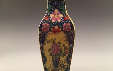 Chinese Enamal Square Vase With Yong Zheng Mark