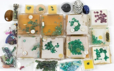 Collection of unmounted stones