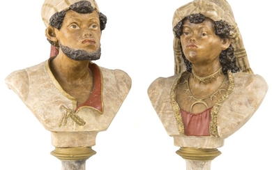 Coppia di busti in alabastro, metà del XIX secolo altezza cm 40