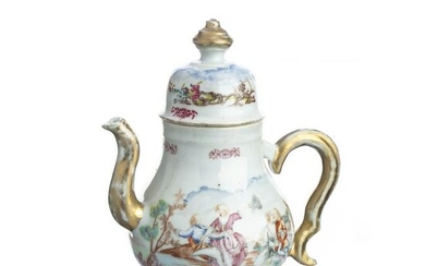 European Figure Teapot in Chinese porcelain, Qianl
