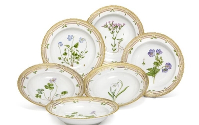 SOLD. "Flora Danica" six deep porcelain plates. 3546. Royal Copenhagen. Diam. 22.5 cm. (6) – Bruun Rasmussen Auctioneers of Fine Art