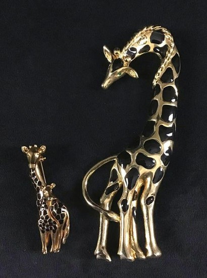 Giraffe African Animal Modern Enamel Brooch