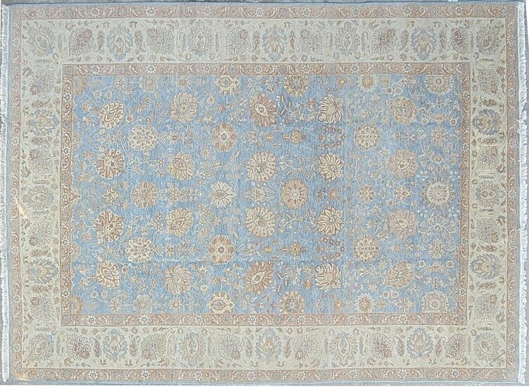 Hand Knotted Wool Peshawar Mahal Carpet