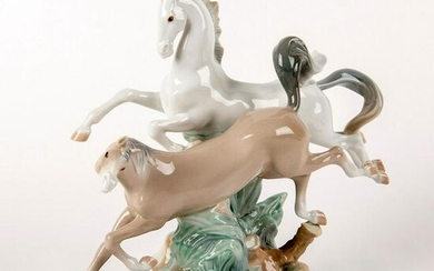 Horses Galloping 1004655 - Lladro Porcelain Figurine