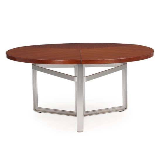 Karl-Erik Ekselius: Circular dining table with aluminum frame, rosewood top with mahogany border. H. 72 cm. Diam. 151 cm.