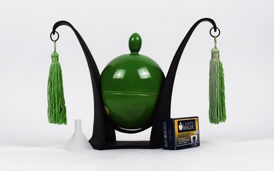 LAMPE BERGER Paris. Lampe à catalyse, modèle Olive par Hilton McCONNICO, porcelaine, manufacture Artoria de...