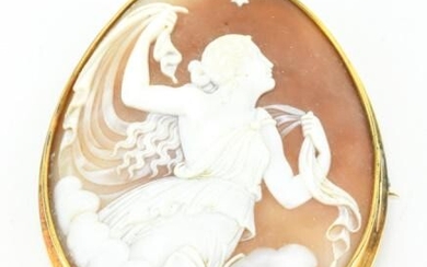 Large Antique 19th C 14kt Gold Cameo of Psyche