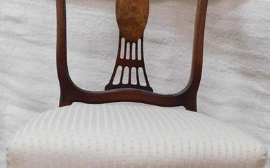 Mahogany Shield Back Child's Chair