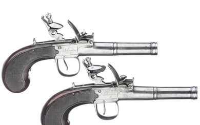 Paire de pistolets allemands à verrou de Pieper & Co. à Solingen, circa 1800. Canons...