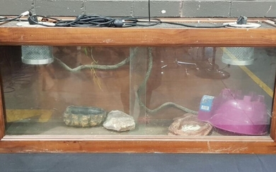 Reptile Terrarium (H:52 W:132 D:36cm)