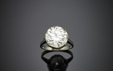 Round ct. 6.77 old cut diamond white gold solitaire