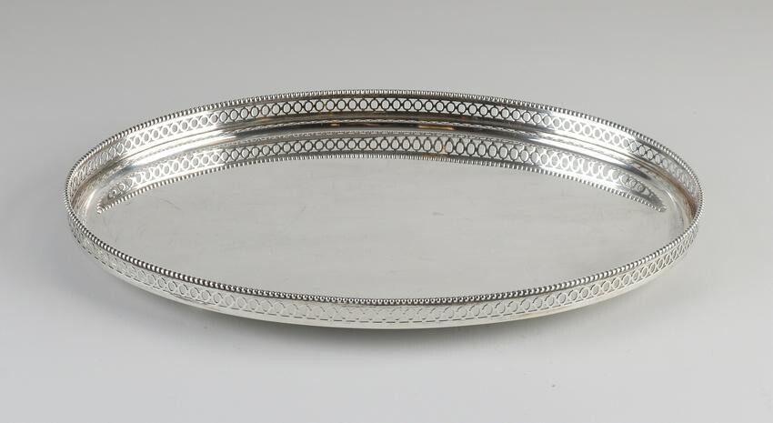 Silver tray, 835/000, oval with upright sawn edge with