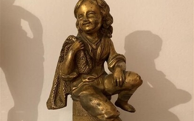Statuette en bronze ciselé et doré représentant... - Lot 64 - L'Huillier & Associés