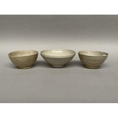 Three Chinese Song Dynasty bowls, approx 17cm Dia and smalle...