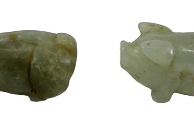 Two small Chinese jade figures of pigs, height 2.2cm, length...
