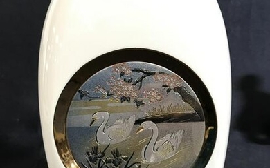 Vintage Asian Porcelain Vase W Medallion Detail