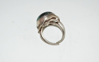 Vintage Sterling Silver Rhinestone Ring 8.