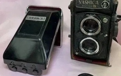 Yashica Mat-124G Camera With Case Made In Japan
