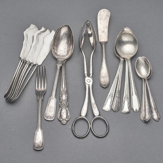 (lot of 19) Mostly plated flatware