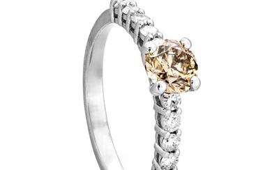 1.02 tcw Diamond Ring - 14 kt. White gold - Ring - 0.70 ct Diamond - 0.32 ct Diamonds - No Reserve Price