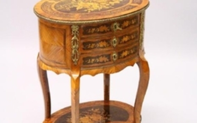 A 19TH CENTURY FRENCH KINGWOOD, MARQUETRY AND ORMOLU