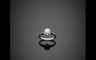 White gold ct. 0.55 circa diamond solitaire ring g...