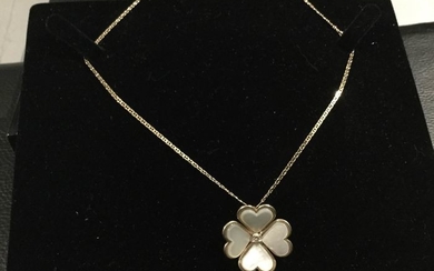 18 kt. Yellow gold - Necklace - 0.09 ct Diamond - 4 hearts in mother of pearl