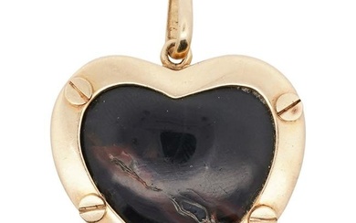 18k Gold and Agate Heart Pendant