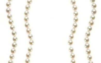 18kt yellow gold, cultured pearls, sapphire and diamond