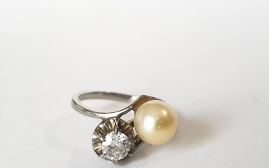 19,2 kt. White gold - Ring Pearl - Diamond