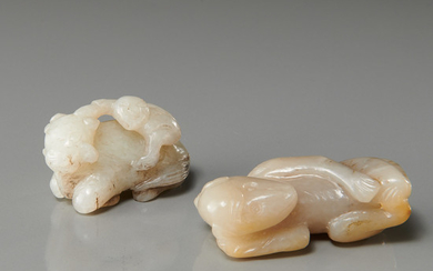 (2) Chinese carved jade animal toggles